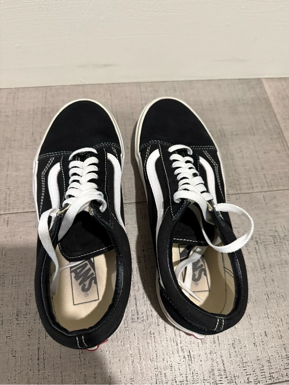 Vans Black Low-Top Sneakers - Mens 7.5 / Womens 9